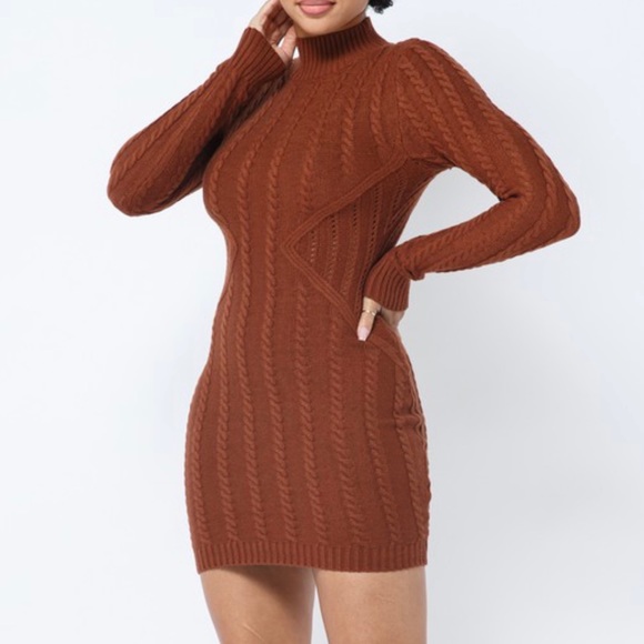 Dresses & Skirts - Cable knit breed